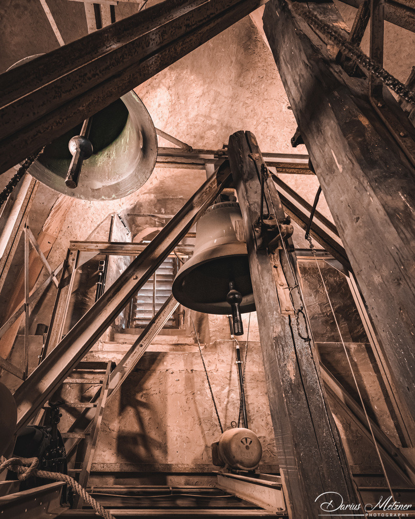 Katharinenkirche in Oppenheim | Die imposante Katharinenkirche in Oppenheim gilt als eine der bedeutendsten gotischen Kirchen am Rhein. Ihre Errichtung erfolgte in mehreren Bauabschnitten im 13., 14. und 15. Jahrhundert. Heute ist sie eine der schönsten Sehenswürdigkeiten in Rheinhessen.