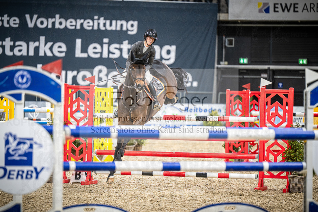 DOS_0085 | Entdecke hochwertige Reitturnierfotos von Foto Oger. Professionell, emotional und authentisch – jetzt Lieblingsmomente im Shop bestellen.Deutschlandweite Turnierfotografie. - Realisiert mit Pictrs.com