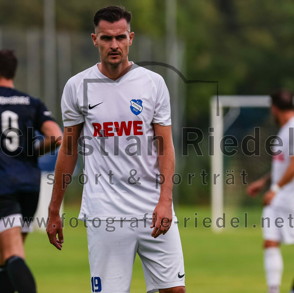 2023-07-28_085_FC_Eitting_gegen_FC_Moosburg | Eitting, Deutschland, 28.07.2023:
Fußball, Kreisliga 2023 / 2024, 1. Spieltag, FC Eitting gegen FC Moosburg, Endergebnis: 1:1

Andreas Kostorz (FC Eitting, #19)

Foto: Christian Riedel / fotografie-riedel.net