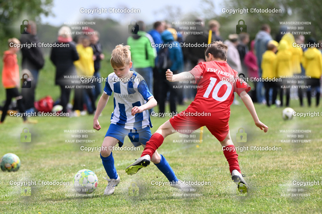 DSC_0191 | TSV Holtrop (rot) - TuS Holtriem I (blau,weiß) 