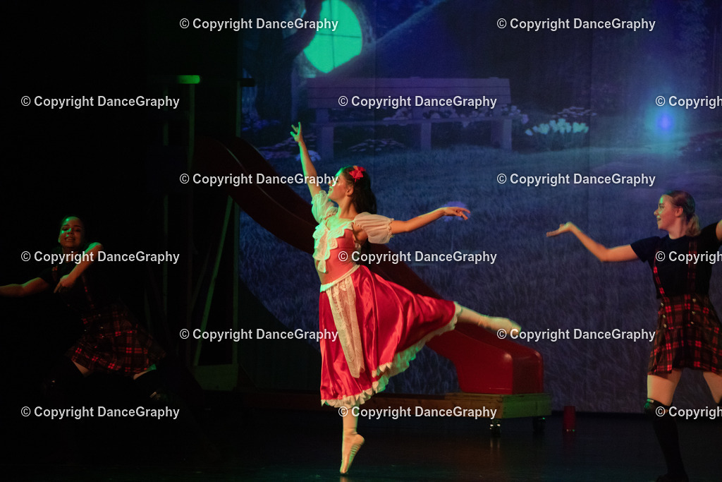 GPHY2039 | DanceGraphy - Realisiert mit Pictrs.com