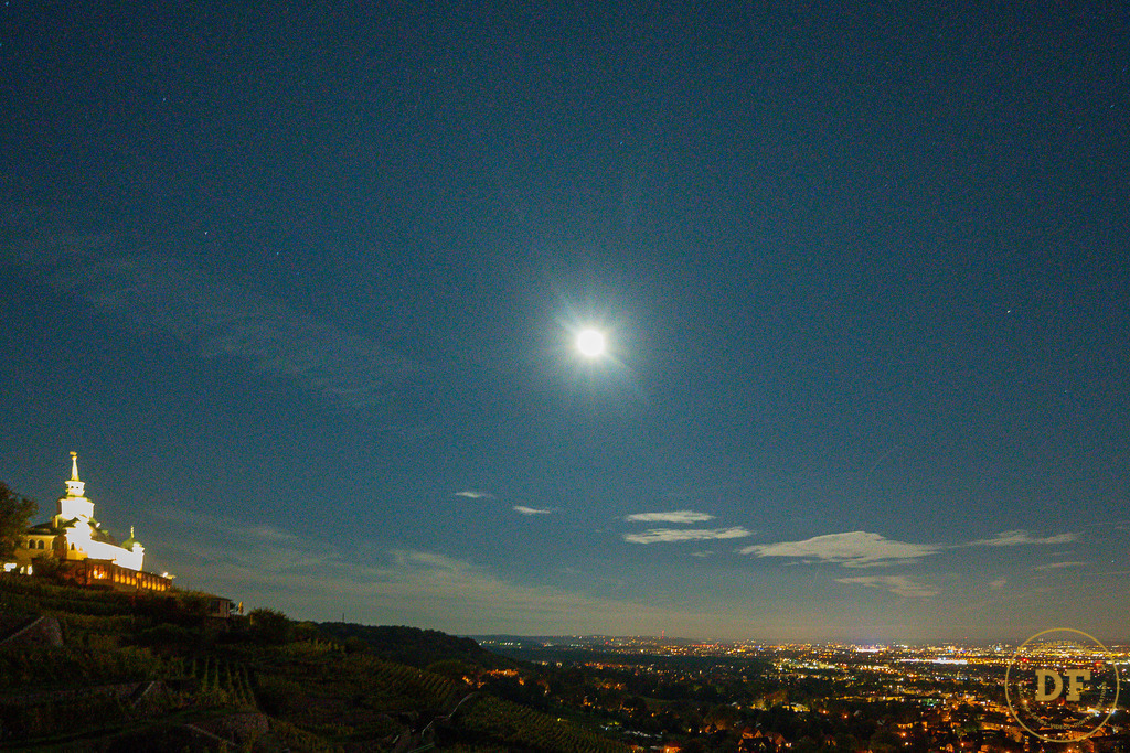 _1DS3317 | Geschenke, Wandbilder und Accessoires mit Motiven aus Dresden und anderen schönen Orten zur Verschönerung Deines zu Hauses und zum verschenken gewünscht? Wähle Deine Lieblingsbild auf dem Produkt Deiner Wahl. 