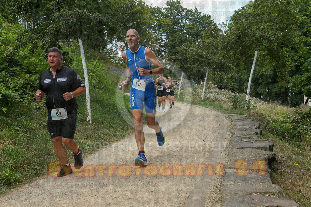 250824_1256_EX1_0975 | Sportfotografie im Rhein-Sieg Kreis, Köln, Bonn, NRW, Rheinland Pfalz, Hessen, etc. Unser Tätigkeitsfeld umfasst den Laufsport vom Volkslauf über den Marathon, Duathlon, Triathon bis zum Ultralauf wie Kölnpfad Ultra oder Schindertrail.