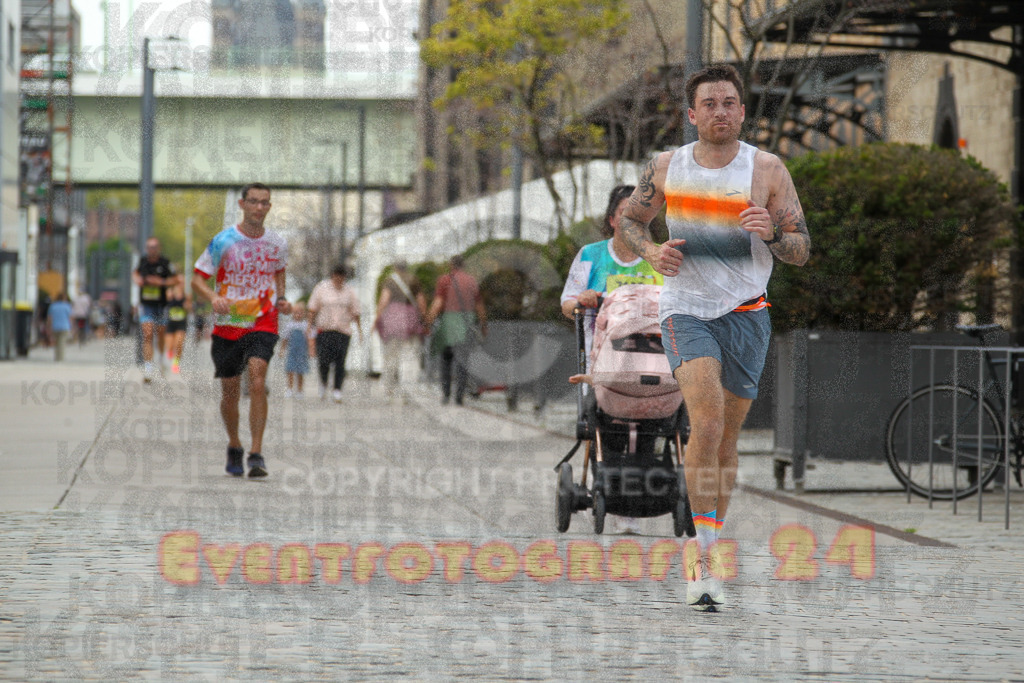 250920_1517_EV4_8383 | Sportfotografie im Rhein-Sieg Kreis, Köln, Bonn, NRW, Rheinland Pfalz, Hessen, etc. Unser Tätigkeitsfeld umfasst den Laufsport vom Volkslauf über den Marathon, Duathlon, Triathon bis zum Ultralauf wie Kölnpfad Ultra oder Schindertrail.