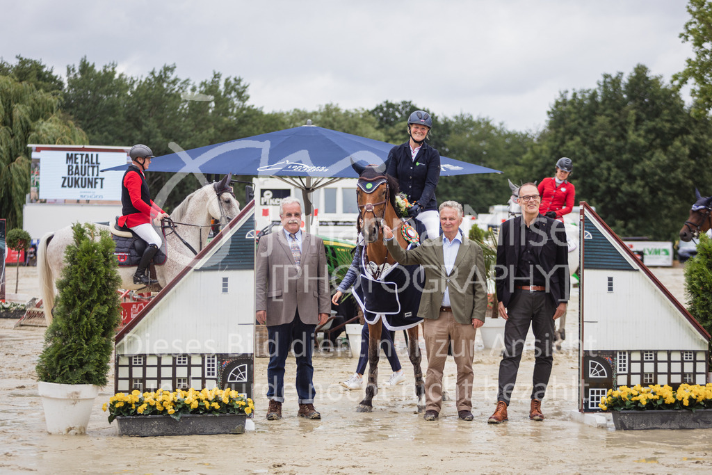 230728_BHO_M2-Spr_ASC-322 | Deine schönsten Turniermomente als professionelle Fotos! Entdecke hochwertige Pferdesport-Fotografie im Online-Shop. Jetzt Fotos finden & bestellen!