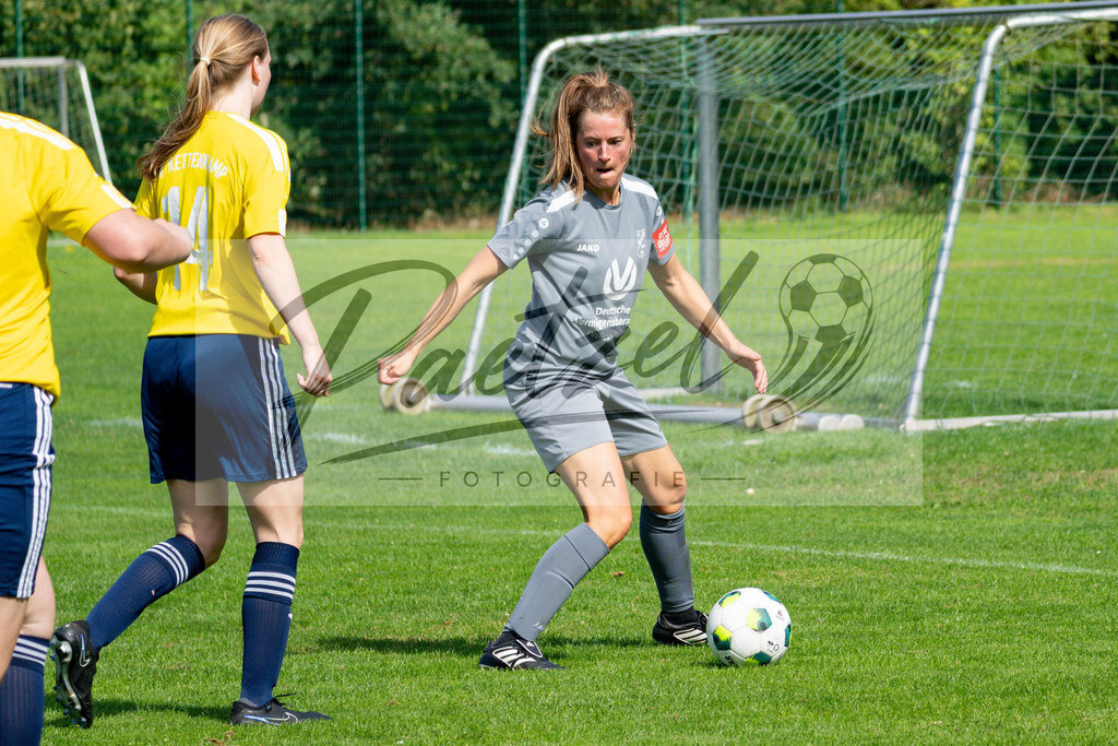 20260906_RULSVK_0546 | Fußball, Frauen:   beim Spiel der Kreisliga zwischen SG Rulle/Haste vs. SV Kettenkamp am 06.09.2026 im Stavermann-Sportpark in Rulle/Wallenhorst, Deutschland.(Foto von Nico Paetzel) - Realisiert mit Pictrs.com