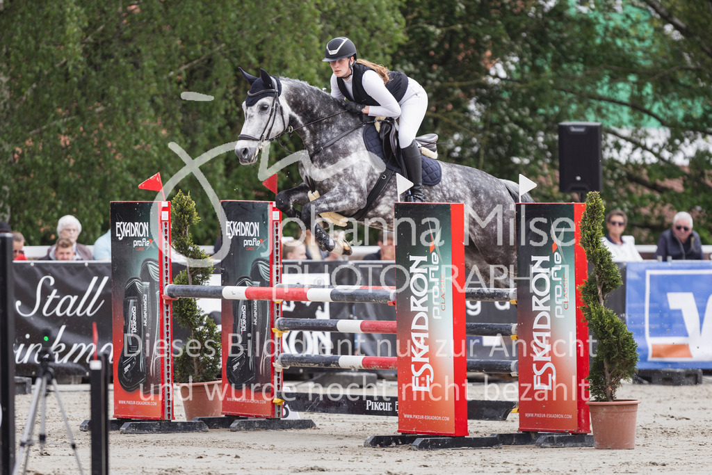260509_PfSpTa_5_L-Spr-532 | Deine schönsten Turniermomente als professionelle Fotos! Entdecke hochwertige Pferdesport-Fotografie im Online-Shop. Jetzt Fotos finden & bestellen!