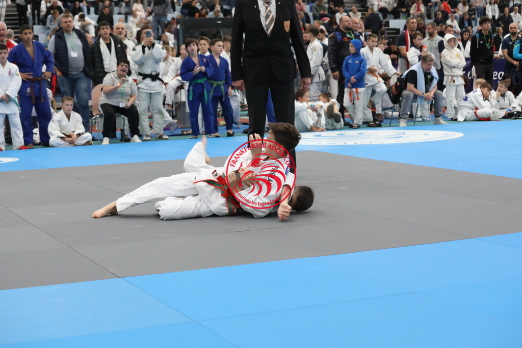 1J7A1796 | Fotos vom Adler Cup - Pictures from Adler Cup

Hier findet Ihr alle Eindrücke und großen Momente der Adler Cup Wochenenden. Here you will find all impressions and great moments of the Adler Cup weekends. - Realisiert mit Pictrs.com