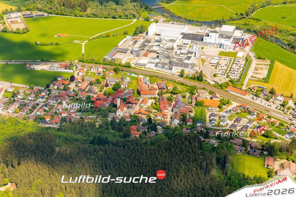 Das Luftbild zeigt :  Biessenhofen - Die Luftaufnahme wurde 2024 vom UL-Flugzeug aus erstellt ( keine Drohne ) - Hochauflösende Luftaufnahme - Für grossformatige Ausdrucke geeignet. Die Geschenkidee !Mit Lizenz und Bildrechte bestellbar