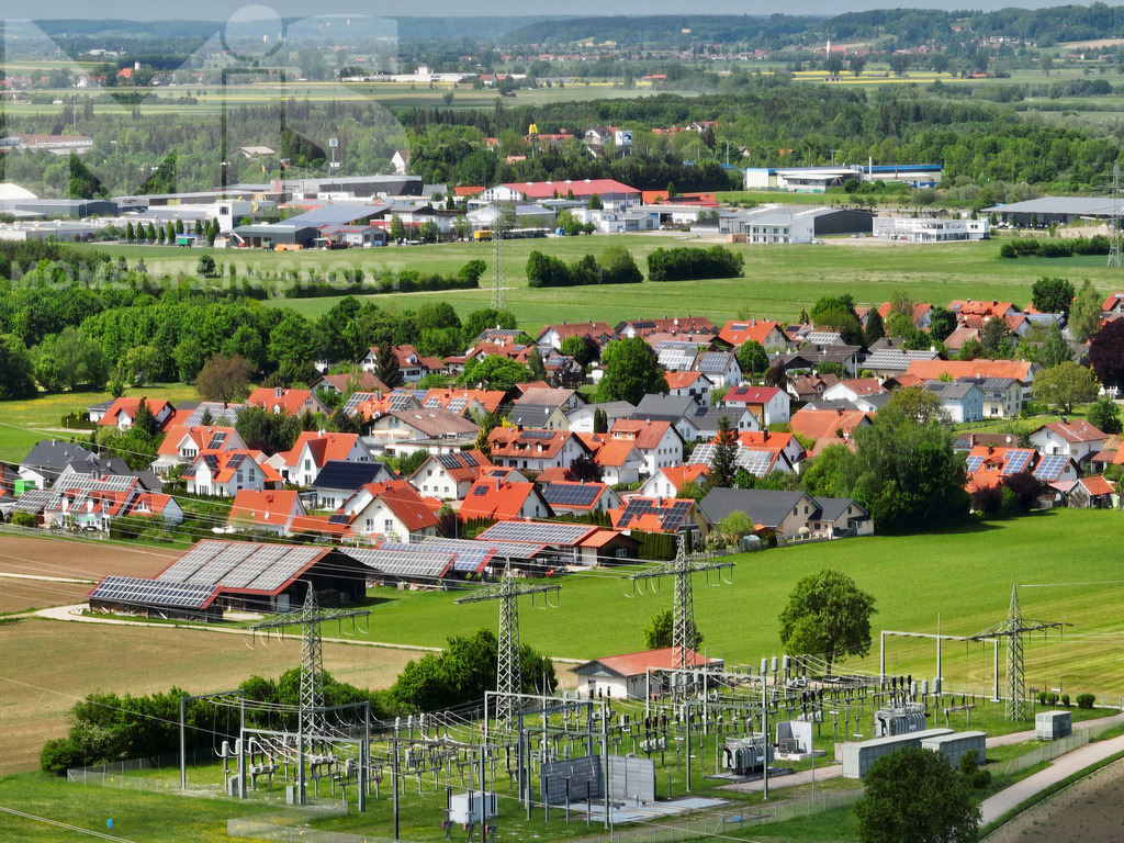 MIS_140220cm044.JPG | 20.05.2022,  Bad Wörishofen, Luftbild, Irsingen mit dem LEW-Verteiler  - Realisiert mit Pictrs.com