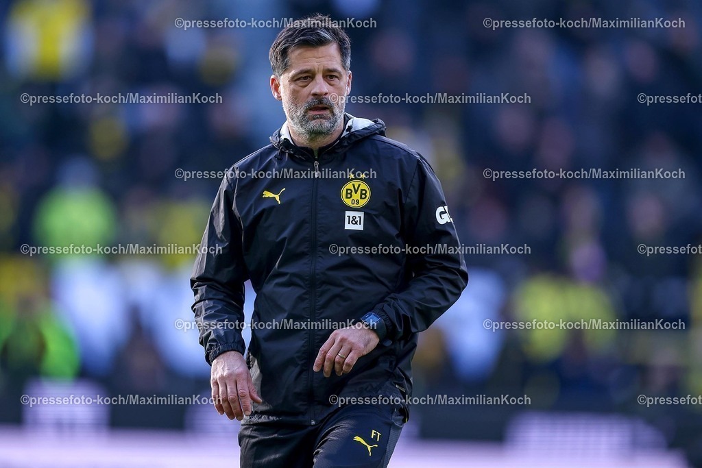 BVB08022502190 | 08.02.2025, Fußball, Borussia Dortmund - VfB Stuttgart, 1. Fußball Bundesliga, 21. Spieltag, Signal Iduna Park, Saison 2024 2025: Filip Tapalovic (Co-Trainer BVB) beim Training Aufwärmtraining vor dem SpielDFB regulations prohibit any use of photographs as image sequences and or quasi-video.