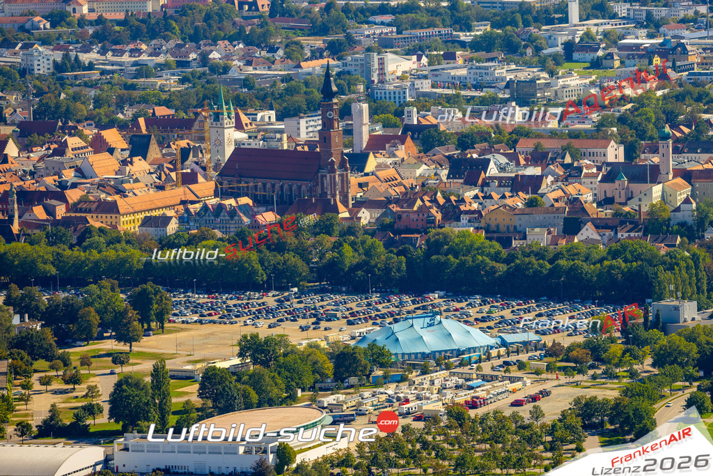 Das Luftbild zeigt : Gäubodenfest Straubing - Die Luftaufnahme wurde 2023 vom UL-Flugzeug aus erstellt ( keine Drohne ) - Hochauflösende Luftaufnahme - Für grossformatige Ausdrucke geeignet. Die Geschenkidee !Mit Lizenz und Bildrechte bestellbar
