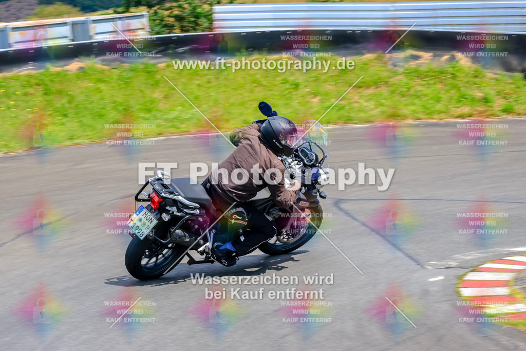 _TCM3379 | Hier findet Ihr Bilder von Touristenfahrten auf der Nürburgring Nordschleife oder von anderen Veranstaltungen die ich besucht habe. Viel Spass beim Durch Schauen 