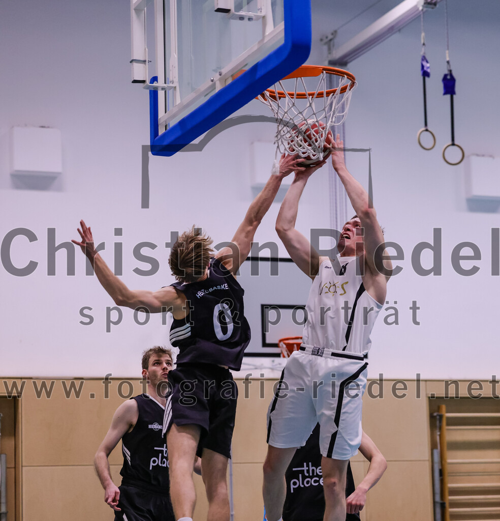 2026-01-31_008_TSV_Vaterstetten_gegen_TS_Herzogenaurach | Vaterstetten, Deutschland, 31.01.2026:Basketball, 2. Regionalliga Süd 2025 / 2026, 14. Spieltag, TSV Vaterstetten gegen TS Herzogenaurach, Endergebnis: 71:70Tom Hedden (TSV Vaterstetten, #8)Foto: Christian Riedel / fotografie-riedel.net
