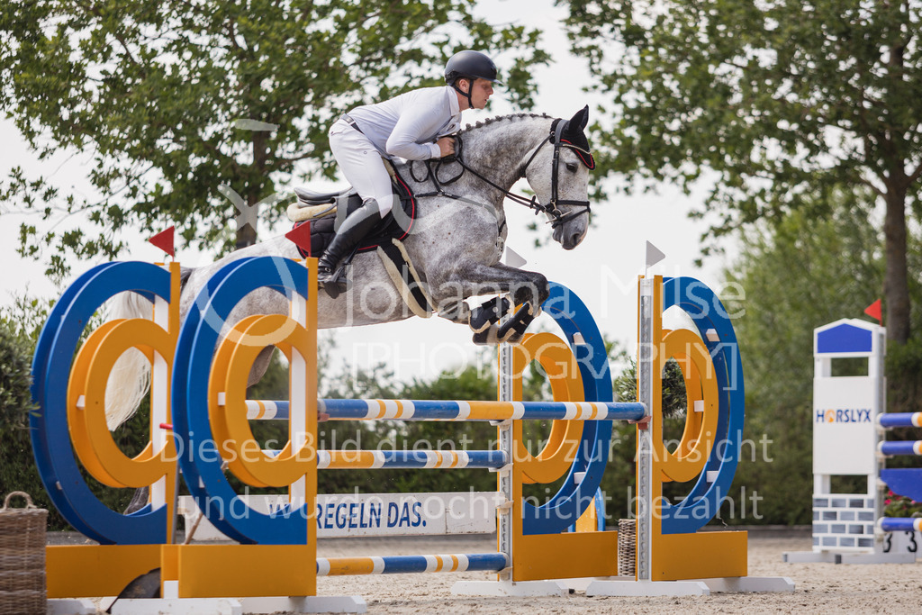 230616_Lemwerder_Springpf-L2-677 | Deine schönsten Turniermomente als professionelle Fotos! Entdecke hochwertige Pferdesport-Fotografie im Online-Shop. Jetzt Fotos finden & bestellen!