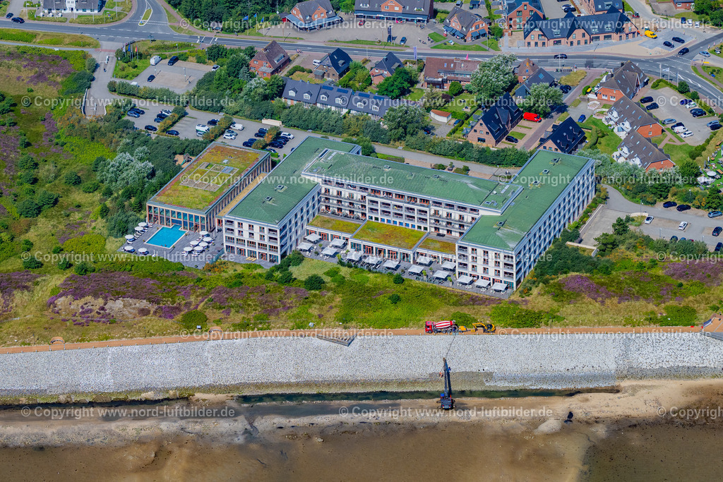 Sylt_List_Hotel_Arosa_ELS_3976130825 | LIST 13.08.2025 Gebäudekomplex der Hotelanlage " A-Rosa Sylt " in List auf der Insel Sylt im Bundesland Schleswig-Holstein, Deutschland. Weiterführende Informationen bei: A-ROSA Resort GmbH. // Complex of the hotel building " A-Rosa Sylt " in List on Island Sylt in the state Schleswig-Holstein, Germany. Further information at: A-ROSA Resort GmbH. Foto: Martin Elsen