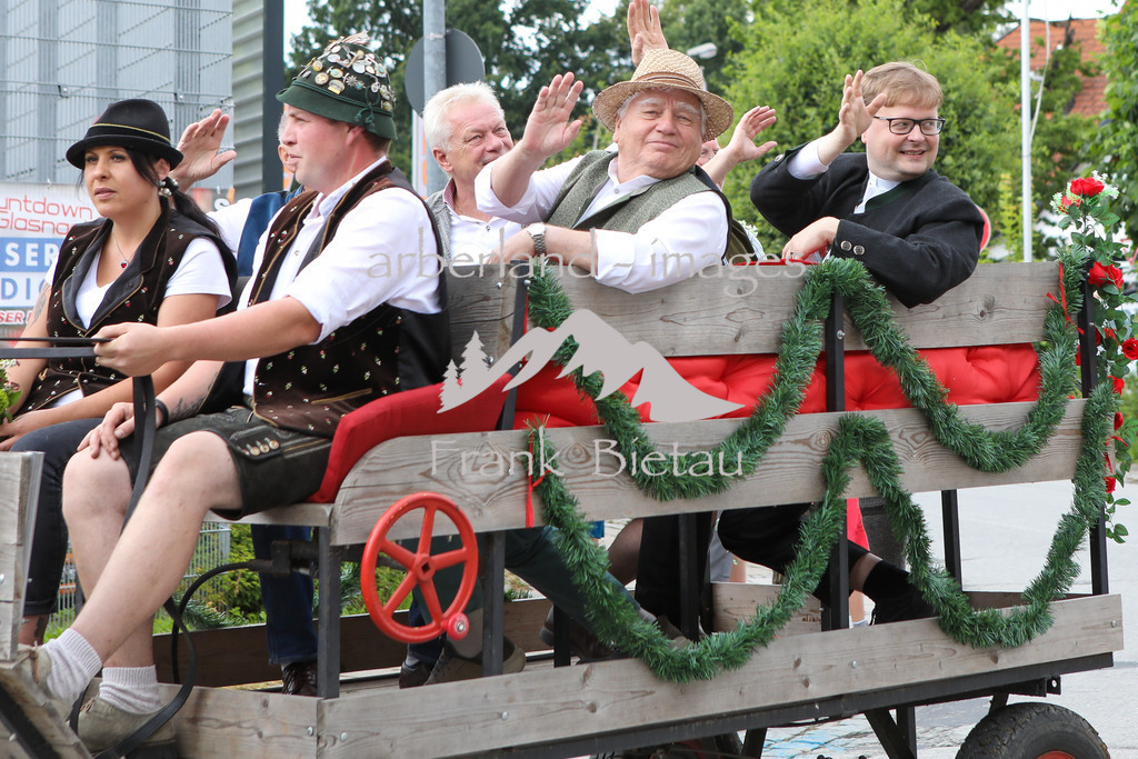 OE7A1690 | die Festeröffnung in Zwiesel mit prominentem Besuch, Ministerpräsident Markus Söder sowie Minister Hubert Aiwanger.