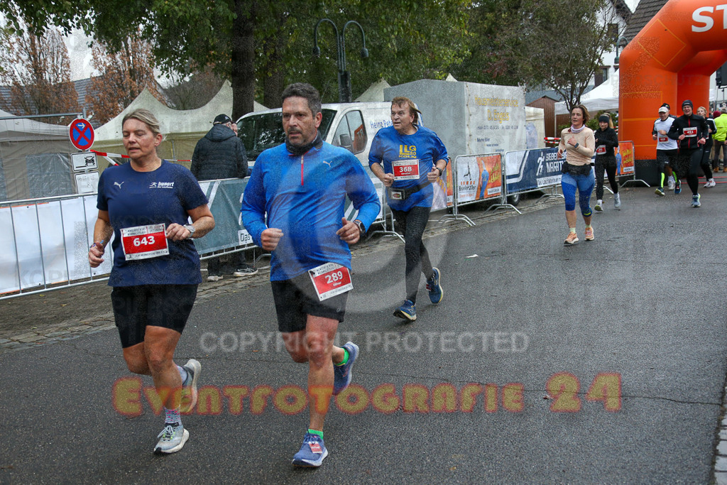 251130_1144_EX1_8566 | Sportfotografie im Rhein-Sieg Kreis, Köln, Bonn, NRW, Rheinland Pfalz, Hessen, etc. Unser Tätigkeitsfeld umfasst den Laufsport vom Volkslauf über den Marathon, Duathlon, Triathon bis zum Ultralauf wie Kölnpfad Ultra oder Schindertrail.