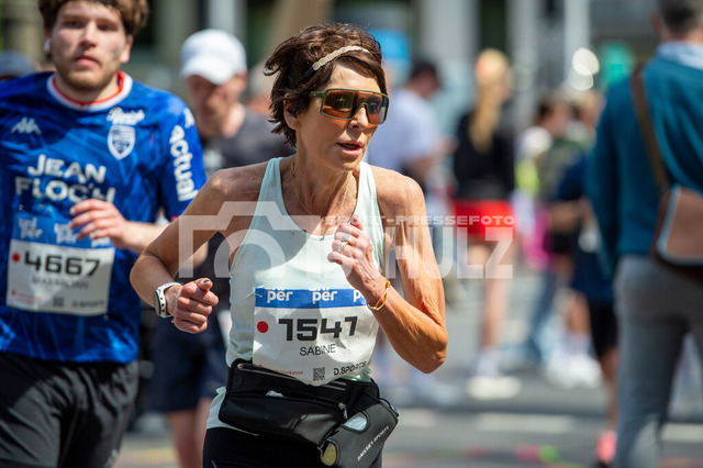 20250427-NSZ_3595 | DEU, Düsseldorf, 27.04.2025 Uniper Düsseldorf Marathon 2025 - Realisiert mit Pictrs.com