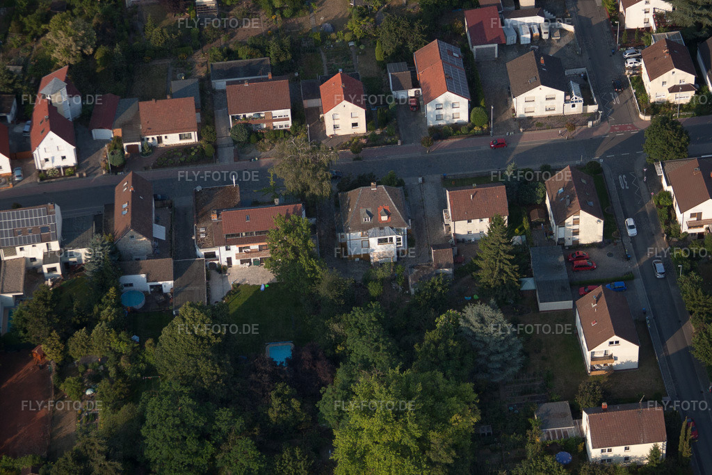 Vom-Stein-Straße | Luftbild: Vom-Stein-Straße im Ortsteil Dannstadt in Dannstadt-Schauernheim im Bundesland Rheinland-Pfalz in Deutschland. Foto: IMG_68982.jpg vom 24.06.2014 durch Werner Riehm/FLY-FOTO.de - Realisiert mit Pictrs.com