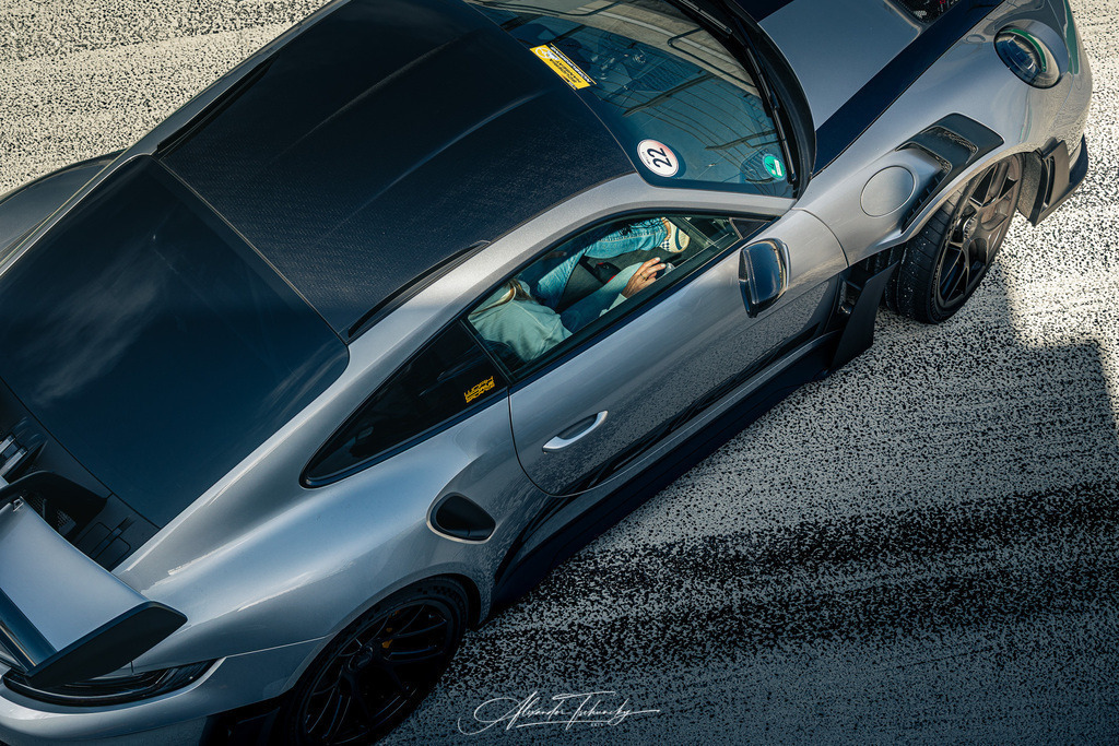 R6AT3200 _Alexander Tschuncky | Entdecken Sie die faszinierende Welt von Alexander Tschuncky Arts: Kreative Fotografie, atemberaubende Automobilkunst und hochwertiger Bilderdruck. Lassen Sie sich inspirieren! - Realisiert mit Pictrs.com