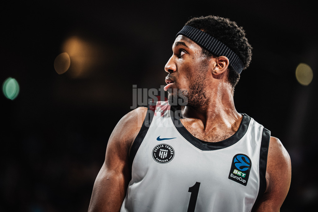 Basketball | Männer | Saison 2025/2026 | BKT EuroCup | Veolia Towers Hamburg vs. Bahcesehir College Istanbul | 14.10.2025 | Carlos Stewart Jr. (#1, Veolia Towers Hamburg)