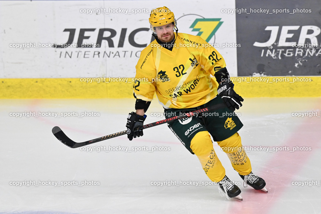 ATSE Graz vs. EHC Lustenau | #32 Stefan Daniel EHC Lustenau, ATSE Graz vs. EHC Lustenau, ATSE Graz vs. EHC Lustenau am 14.02.2026 in Graz (Merkur Eishalle ), Austria, (Photo by Bernd Stefan)