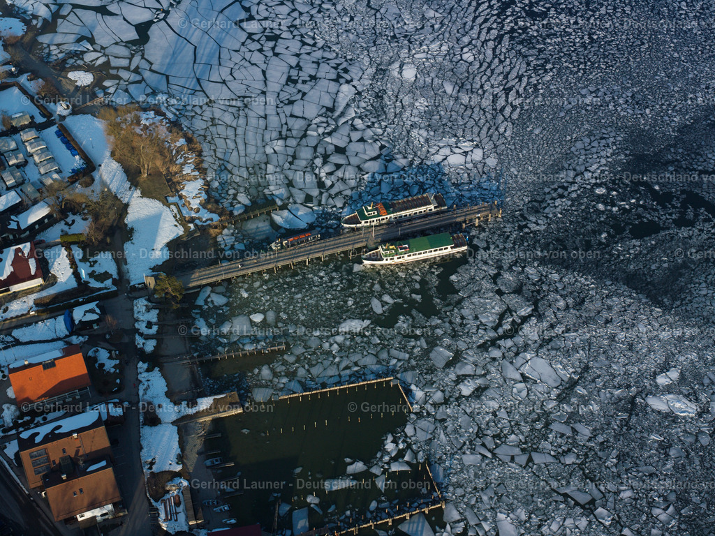 26B0269 | Ausflugsschiffe am Schiffsanleger, Frauenchiemsee