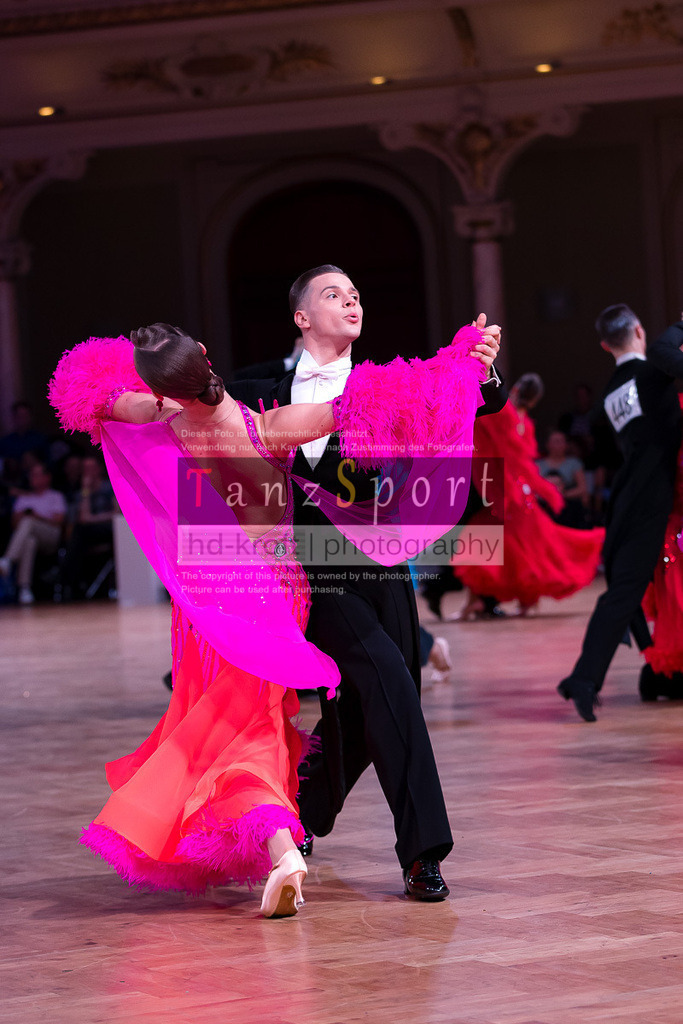 20240706_WDSF_RS_Std_11944 | Tanzsportbilder, Standardtanz, Lateintanz, WDSF, DTV, LTVB, dancecomp, goc, hessen tanzt, blaues band der spree, walzer, tango, wiener walzer, slowfox, quickstepp, samba, rumba, cha-cha-cha, paso doble. jive, hd-kroft photography, turniertanzsport