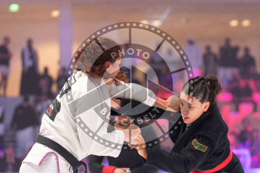 20231109PBB3294 | Fighters compete during the AJP World Professional Championship in the Mubadala Arena in Abu Dhabi, Arab United Emirates, on November 9, 2023.