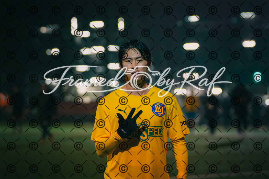 DSC02760 | Professioneller Online-Store für hochwertige Fotografie: Entdecke einzigartige Bilder aus Street, Events und Lifestyle. Sichere dir exklusive Prints und digitale Downloads in bester Qualität für dein Zuhause oder Projekte. - Realisiert mit Pictrs.com