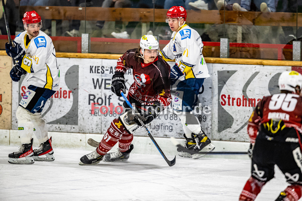 Bayernliga Eishockey, TSV Peißenberg Miners gegen den ERV Schweinfurt am 11.12.22 in Peißenberg | Bayernliga Eishockey, TSV Peißenberg Miners gegen den ERV Schweinfurt am 11.12.22 in Peißenberg