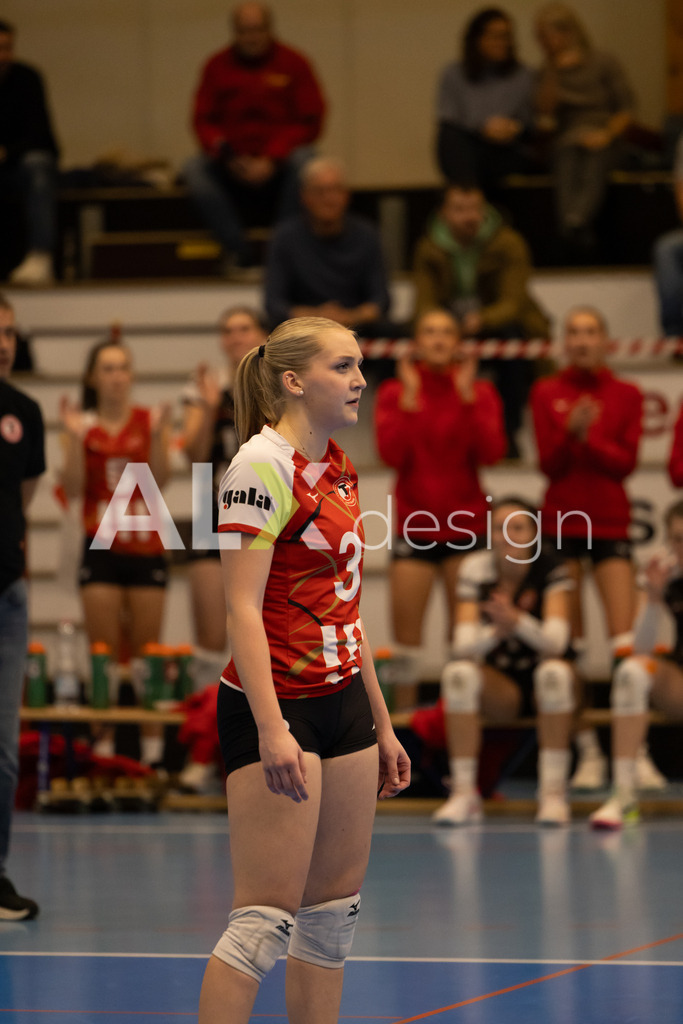 Volleyball I Frauen I Saison 2025-2026 I CEV Volleyball Challenge Cup 2026 | Women I 16th Finals I VC Kanti Schaffhausen - TJ Ostrava I 03.12.2025 | TJ Ostrava - 3 Veronika Šínová (CZ) – Außenangriff - Realisiert mit Pictrs.com