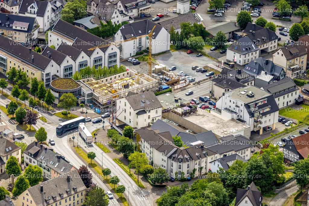 Meschede220600933 | Luftbild, Caritas Seniorenzentrum St. Elisabeth mit Baustelle für Beratungszentrum, Meschede-Stadt, Meschede, Sauerland, Nordrhein-Westfalen, Deutschland