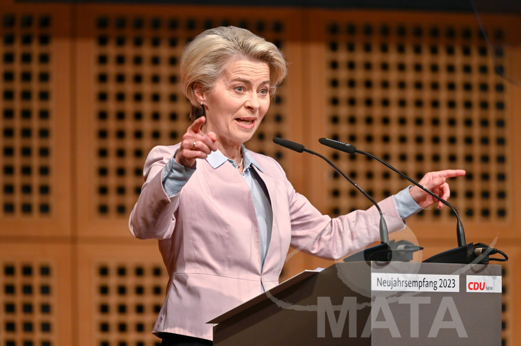 _DWI0813 | Politikerin Ursula von der Leyen beim CDU-NRW Neujahrsempfang in Düsseldorf. Düsseldorf, 28.01.2023 - Realisiert mit Pictrs.com