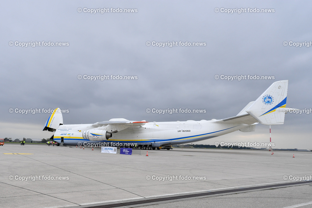 Flughafen Linz Hoersching_ Landung Antonov AN 225_ 05.10.2021-28 | 05.10.2021, Linz Hörsching, AUT, Flughafen Linz, Linz Airport, Landung Antonov 225, im Bild Antonov 225 - größtes und schwerstes Transportflugzeug der Welt zu Gast in Linz