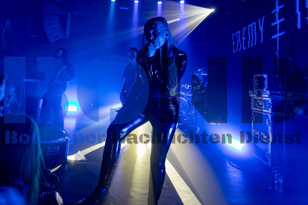 SES_ENEINS20250227-57 | bond - Realisiert mit Pictrs.com