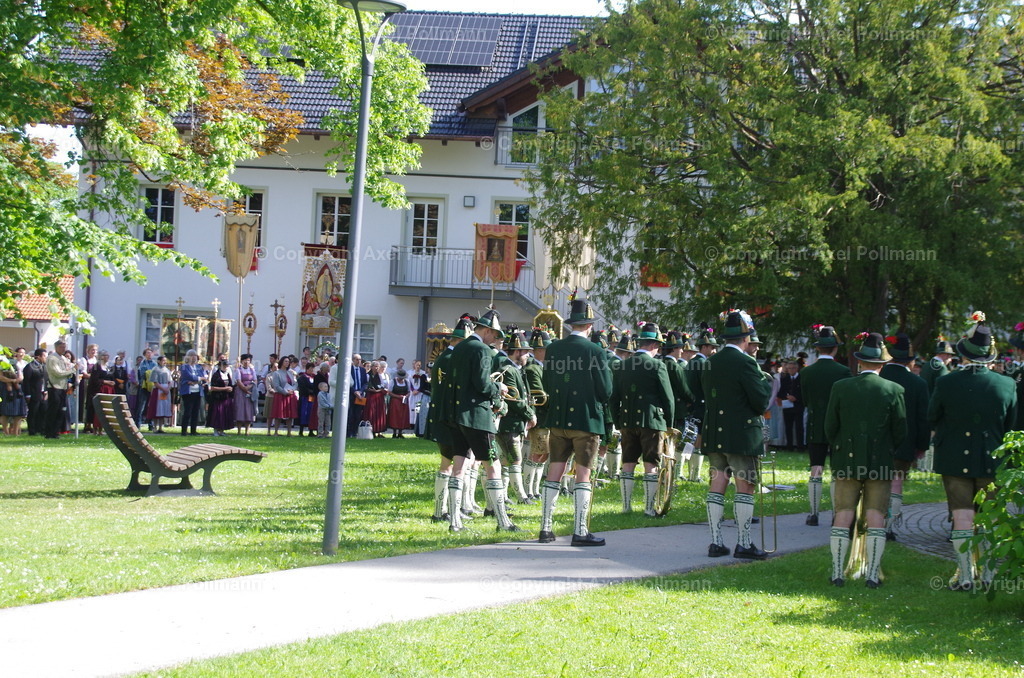 IMGP4907 | fotografiert von Axel PollmannLeonhardi Wallfahrt Benediktbeuern und Murnau, Fronleichnam, Fasching, Landschaft im Loisachtal und Benediktbeuern  - Realisiert mit Pictrs.com
