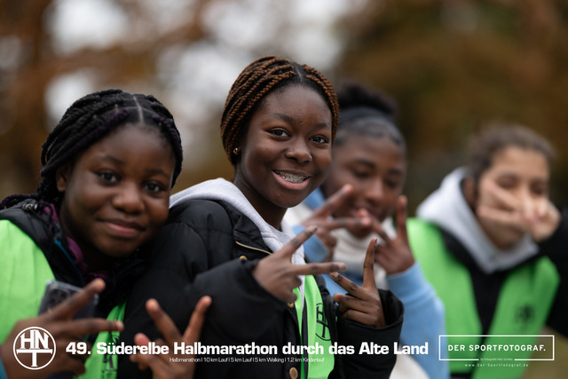 Süderelbe Halbmarathon 2025 I 09.11.2025 I Fotograf_DerSportfotograf.I 00065 | Der Sportfotograf. - Realisiert mit Pictrs.com