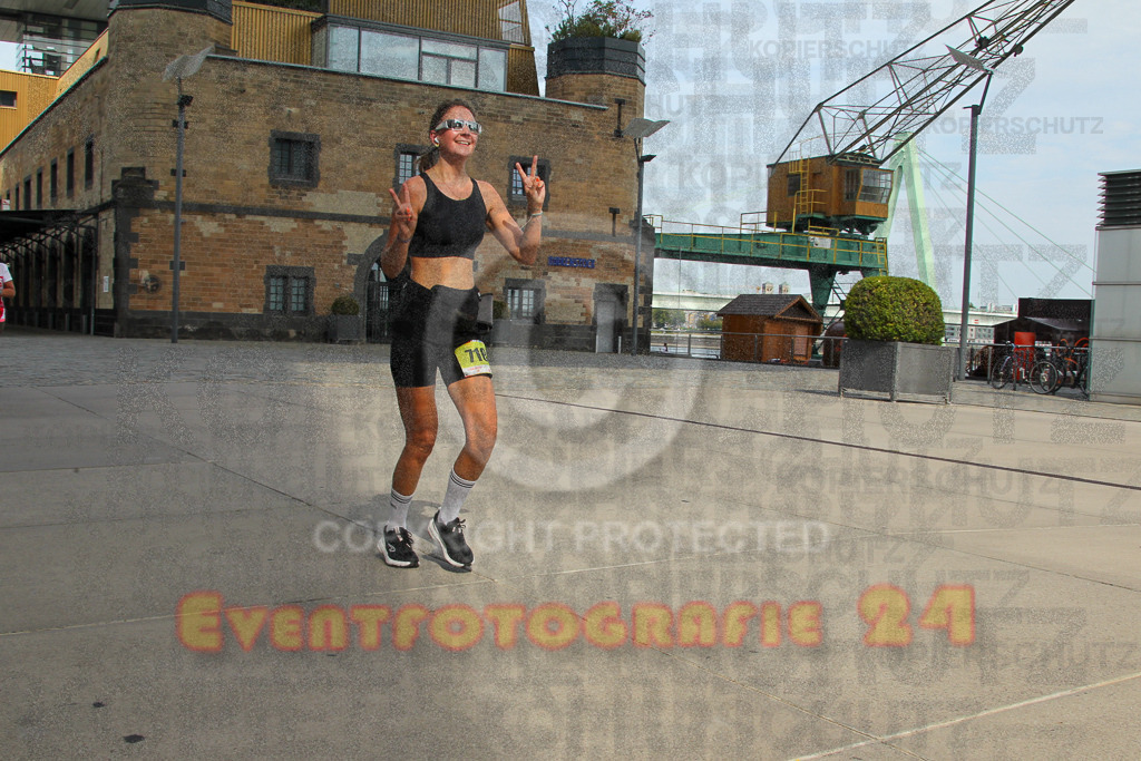 250920_1336_EV4_6255 | Sportfotografie im Rhein-Sieg Kreis, Köln, Bonn, NRW, Rheinland Pfalz, Hessen, etc. Unser Tätigkeitsfeld umfasst den Laufsport vom Volkslauf über den Marathon, Duathlon, Triathon bis zum Ultralauf wie Kölnpfad Ultra oder Schindertrail.
