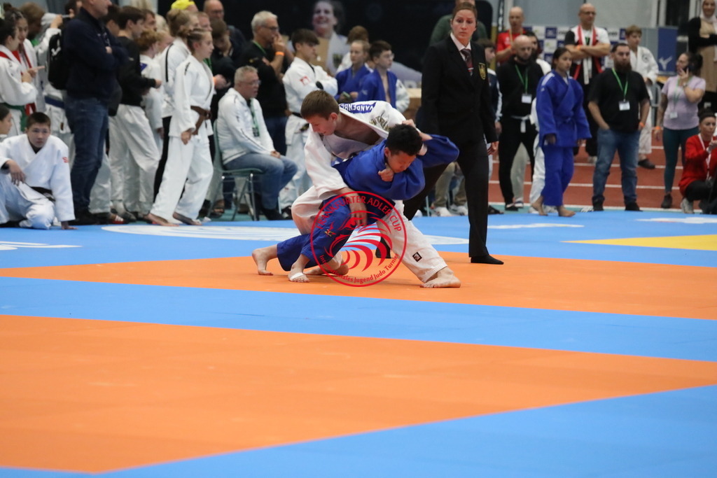 1J7A2500 | Fotos vom Adler Cup - Pictures from Adler Cup

Hier findet Ihr alle Eindrücke und großen Momente der Adler Cup Wochenenden. Here you will find all impressions and great moments of the Adler Cup weekends. - Realisiert mit Pictrs.com