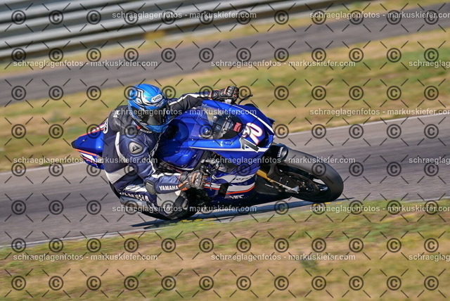 26bt05-0166 | markuskiefer.com - Realisiert mit Pictrs.com