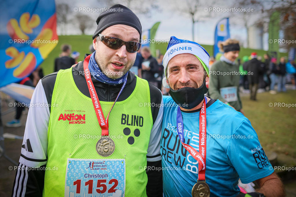 6. Bonner Nikolauslauf; Bonn, 14.12.2025 | Impressionen vom 6. Bonner Nikolauslauf am 14.12.2025 in Bonn (Nordrhein-Westfalen). 