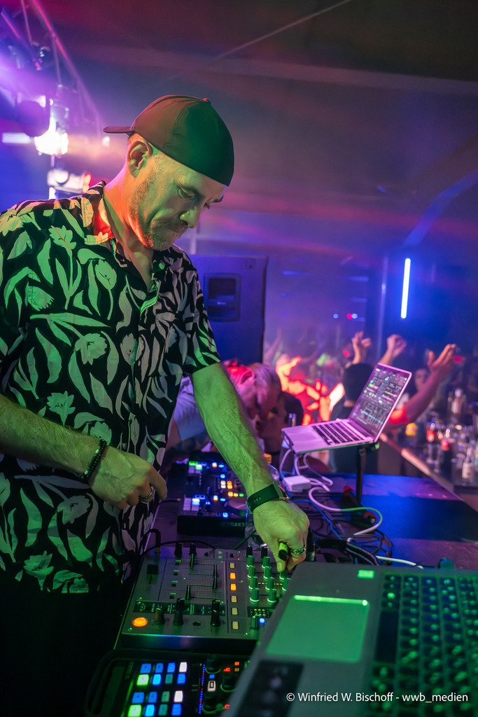 _DSC5184-Verbessert-RR | <Fotografie> <Video> <Film> <Winfried Bischoff> - Realisiert mit Pictrs.com