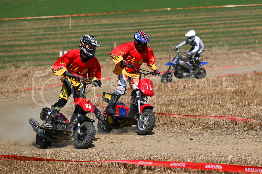 Motortrotti-Rennen Buch am Irchel - 19. August 2023 | Motortrotti-Rennen Buch am Irchel
Buch am Irchel, Kt. Zürich
Bild: Sportfotografie Markus Aeschimann | www.markus-aeschimann.ch - Realisiert mit Pictrs.com