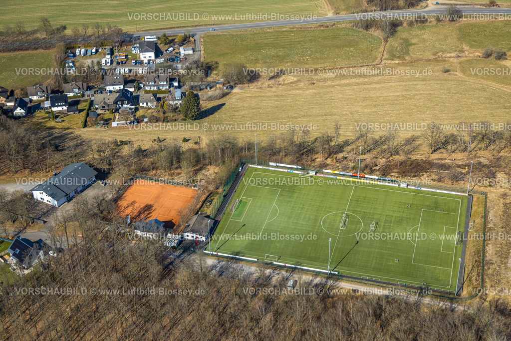 Olpe250307251Altenkleusenheim | Luftbild, Fußballstadion Sportverein Eintracht Kleusheim e.V., Tennisplätze Tennisclub TC Kleusheim, Altenkleusheim, Olpe, Sauerland, Nordrhein-Westfalen, Deutschland