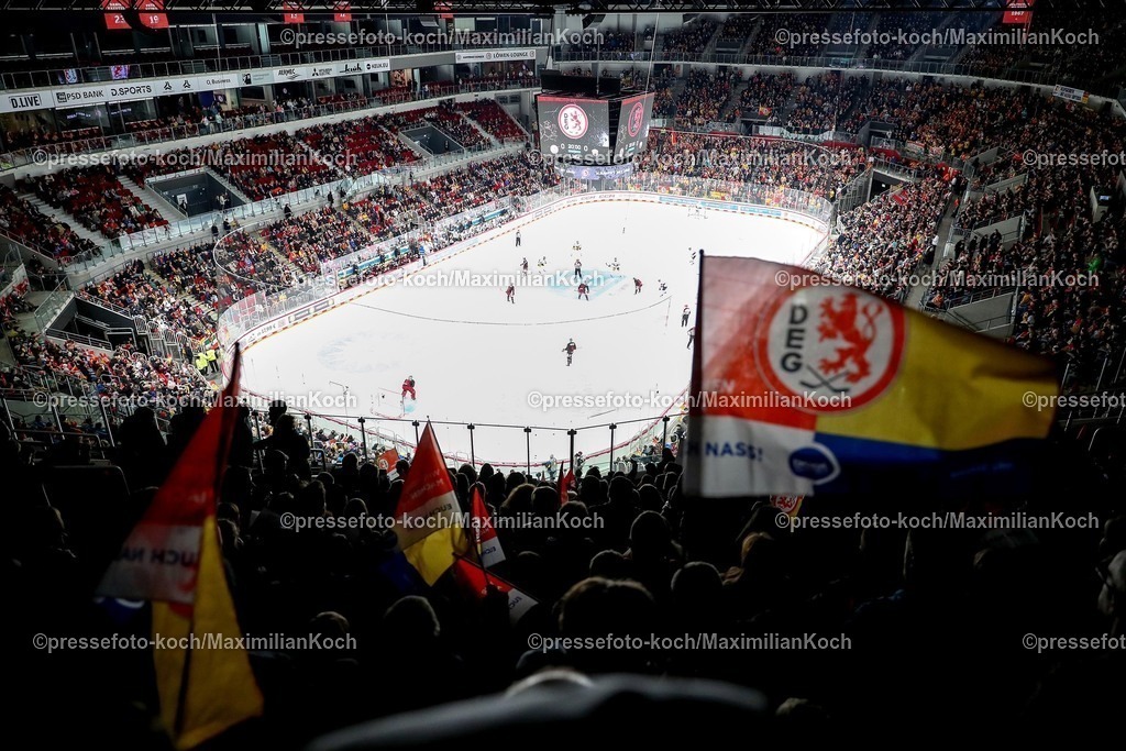 DEG12012501058 | 12.01.2025, Eishockey, Penny DEL, Düsseldorfer EG - Eisbären Berlin, PSD-BANK Dome: Feature Fans der DEG in der vollen Eishalle. Übersicht Übersichtsfoto Übersichtsbild der Spielstätte Innenansicht Zuschauer Fans Eishockeyspielfeld 