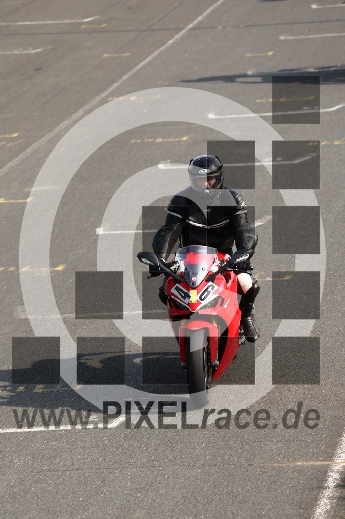 0046-20260510_03356 | Schöne Erinnerungen an spannende Momente - das festzuhalten ist unser Job. PIXELrace.de ist seit 2003 auf den Rennstrecken Europas unterwegs um die Action draußen beim Fahren und die wunderbare Stimmung imm Fahrerlager für euch einzufangen.