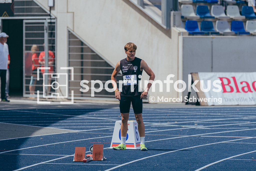 DM U23 U18 Bochum 2026 | Maximilian Hanke (SC DHfK Leipzig) vor dem Start bei den Deutschen Meisterschaften der U18 &amp; U23 2026 im Lohrheidestadion in Bochum-Wattenscheid. - Realisiert mit Pictrs.com