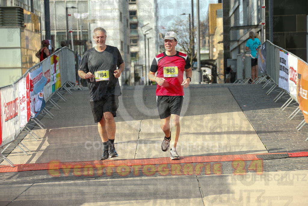 250920_1553_EX1_0791 | Sportfotografie im Rhein-Sieg Kreis, Köln, Bonn, NRW, Rheinland Pfalz, Hessen, etc. Unser Tätigkeitsfeld umfasst den Laufsport vom Volkslauf über den Marathon, Duathlon, Triathon bis zum Ultralauf wie Kölnpfad Ultra oder Schindertrail.